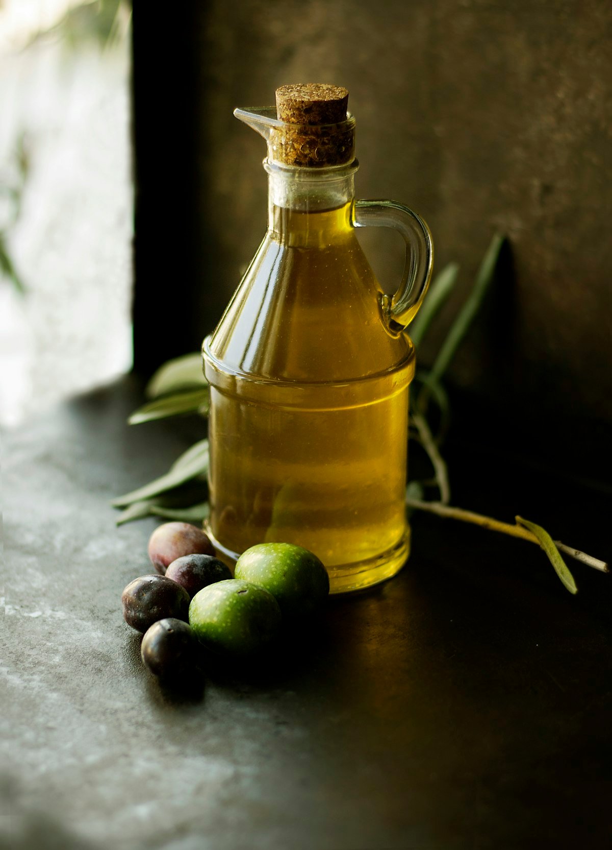Why Cold-Pressed Oils Are Better for Everyday Cooking