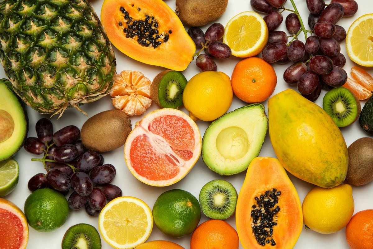 Seasonal Summer Fruits: Health Benefits & Refreshing Culinary Ideas